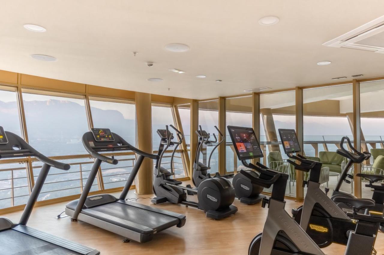 Intempo Luxury Ocean Views Resort بينايدورم المظهر الخارجي الصورة