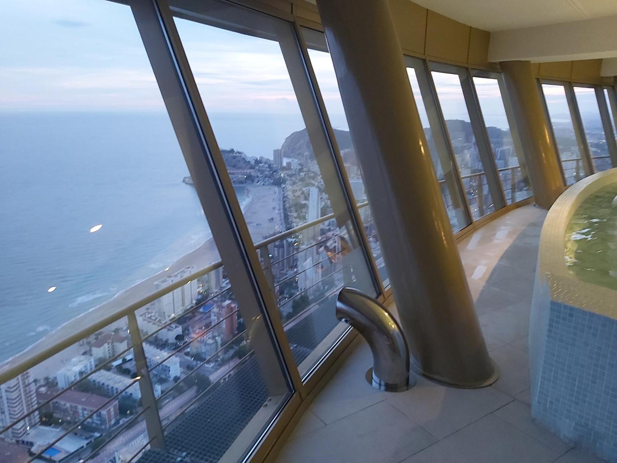 Intempo Luxury Ocean Views Resort بينايدورم المظهر الخارجي الصورة