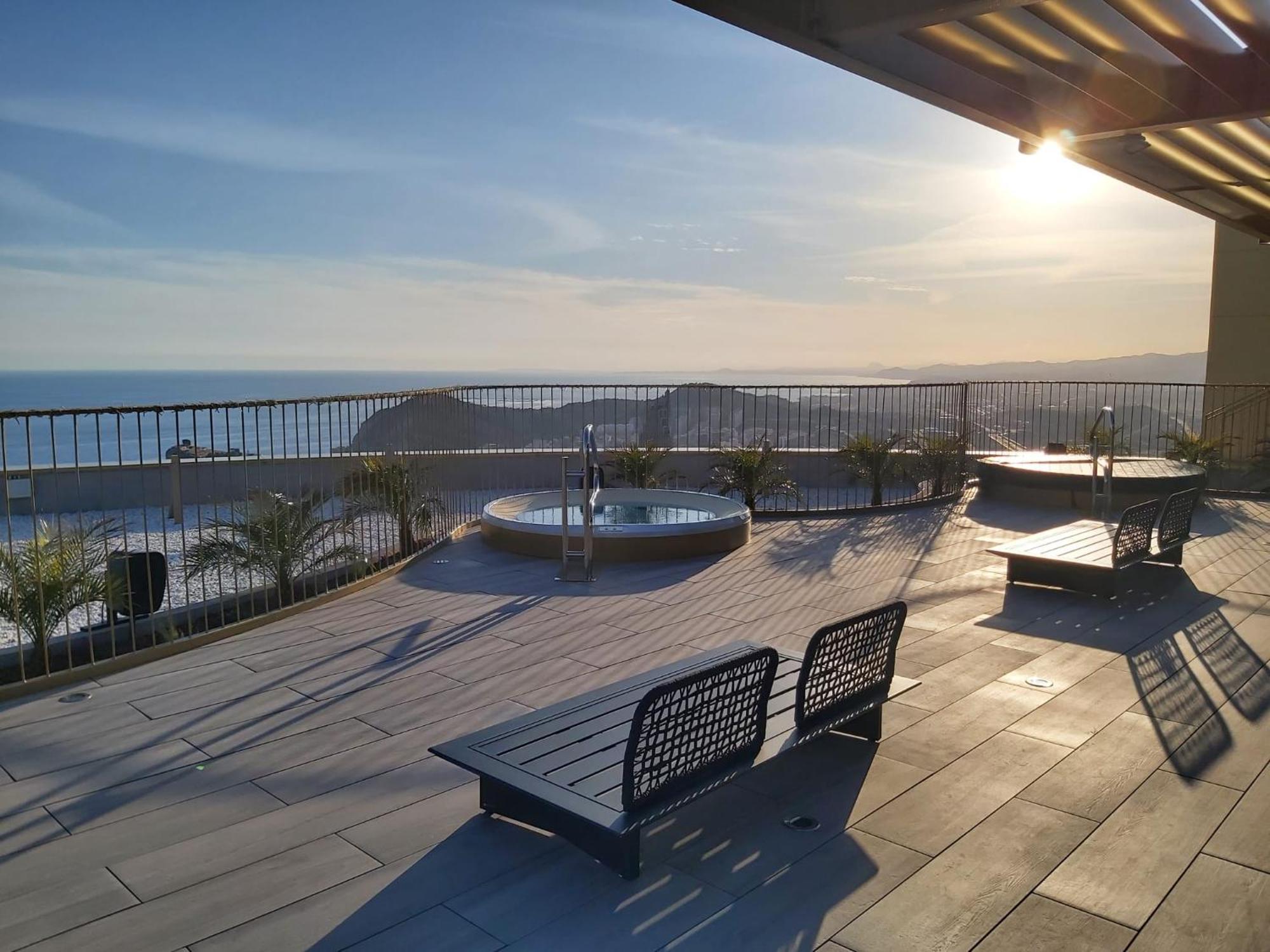 Intempo Luxury Ocean Views Resort بينايدورم المظهر الخارجي الصورة